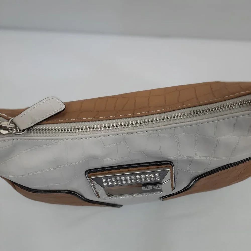 GUESS NADALIA HOBO HANDBAG NEW‎ WITH TAG